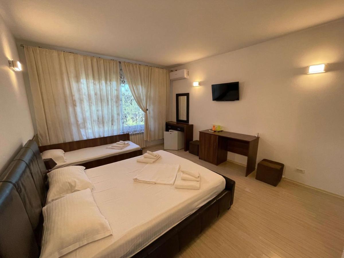 VILA REGAL Mamaia Exterior foto